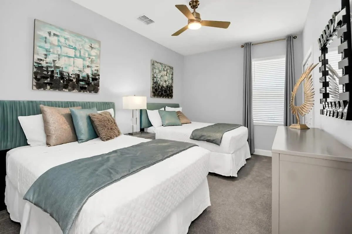 Super Style - 7Bdrs 8Bas - Lux Finishings & Pool Villa Davenport 0*,  United States