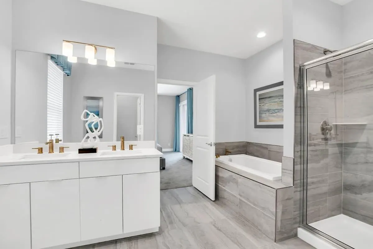 Holiday home Super Style - 7Bdrs 8Bas - Lux Finishings & Pool Villa Davenport United States