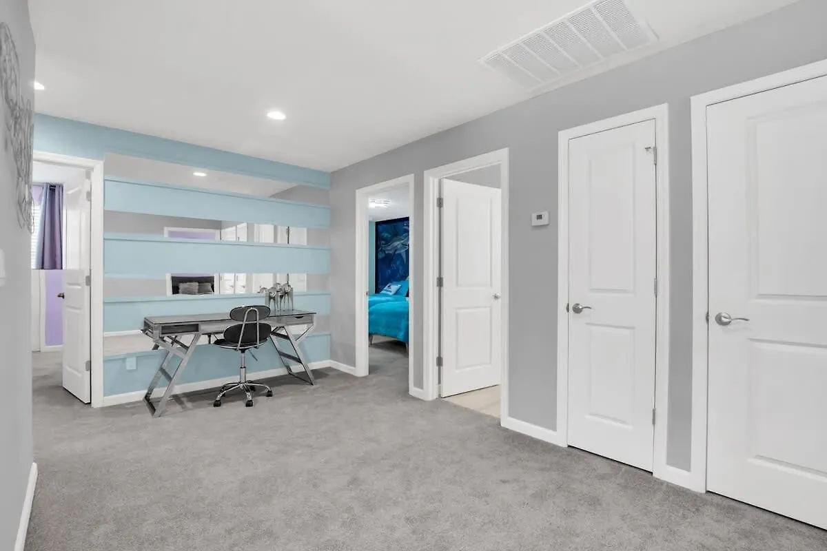 Holiday home Super Style - 7Bdrs 8Bas - Lux Finishings & Pool Villa Davenport United States
